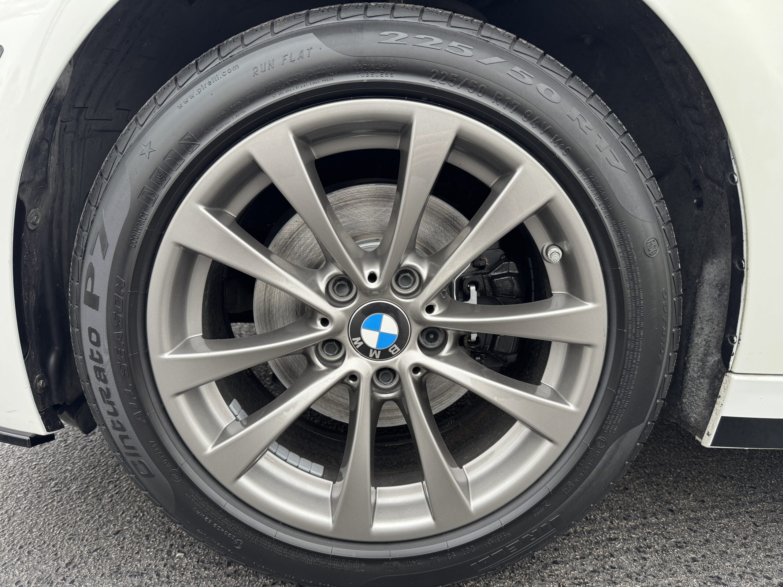 2018 BMW 3 Series 320i - Photo 28