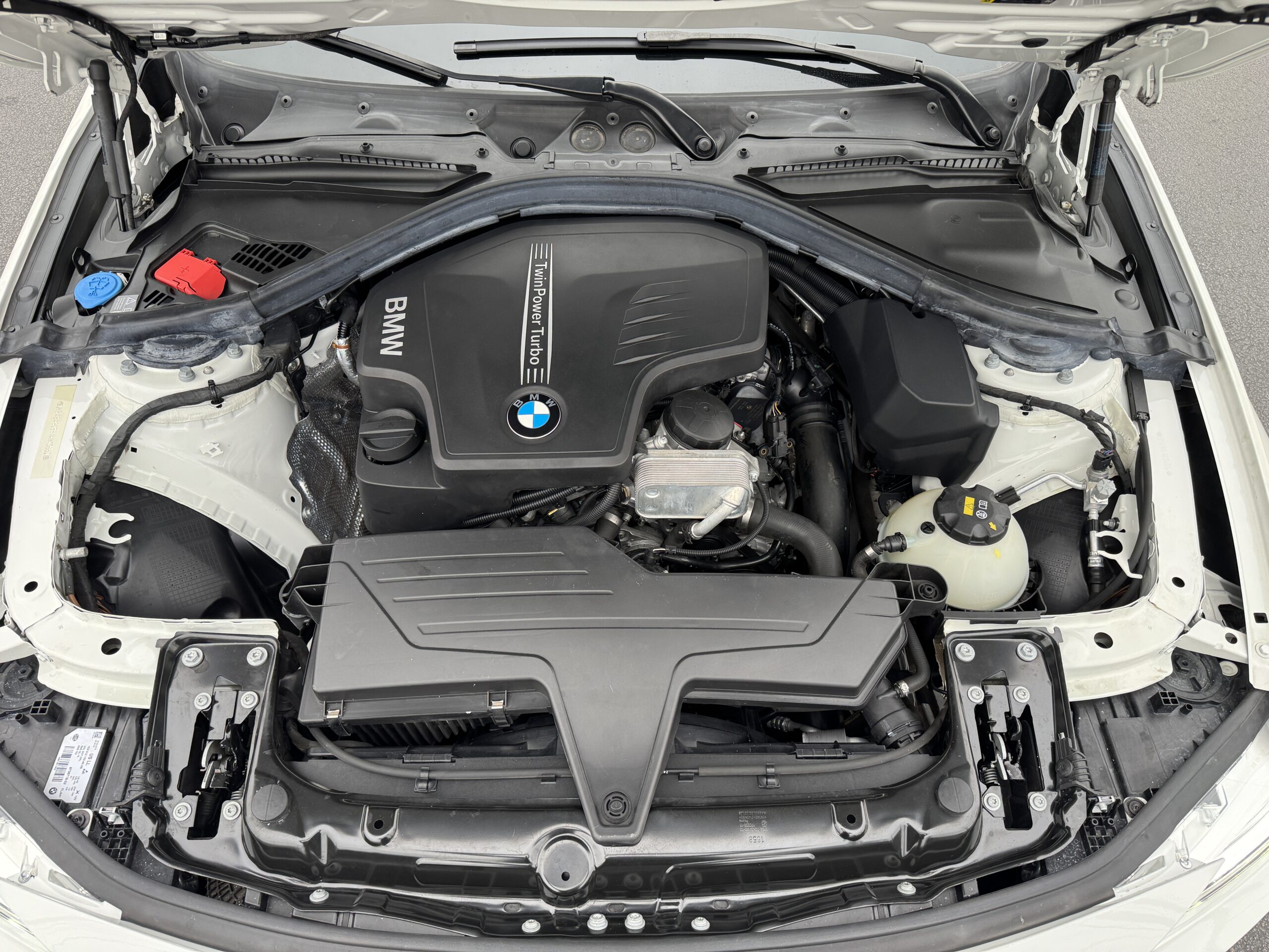 2018 BMW 3 Series 320i - Photo 32