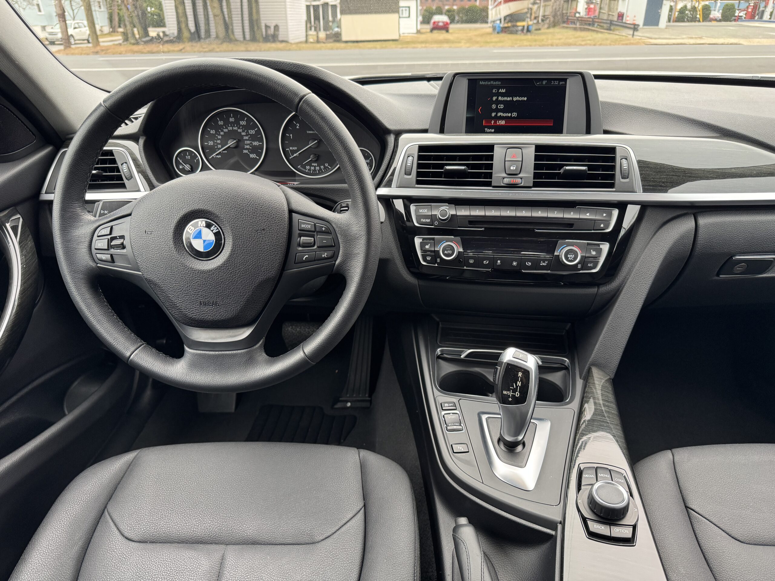 2018 BMW 3 Series 320i - Photo 45
