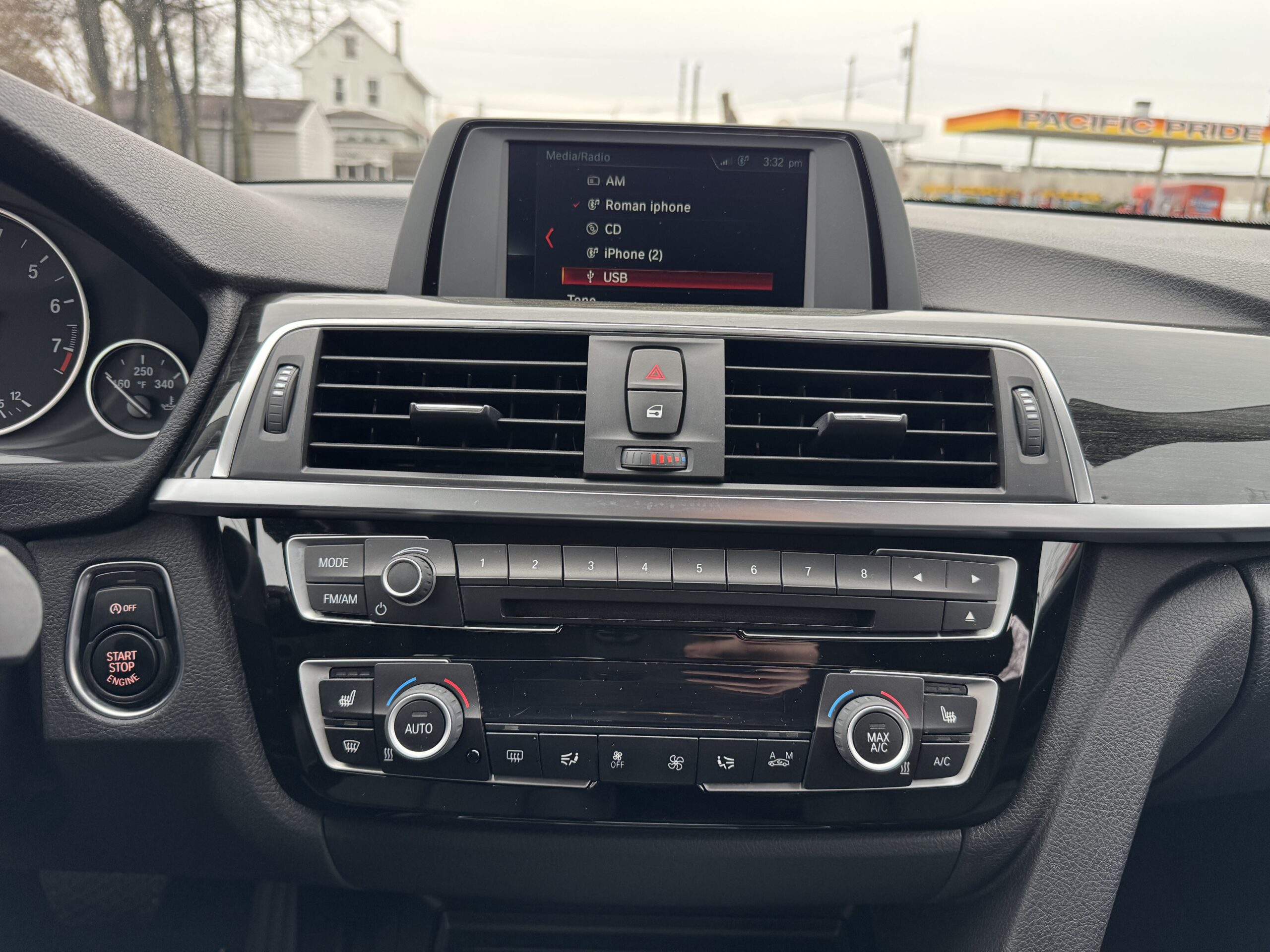2018 BMW 3 Series 320i - Photo 48