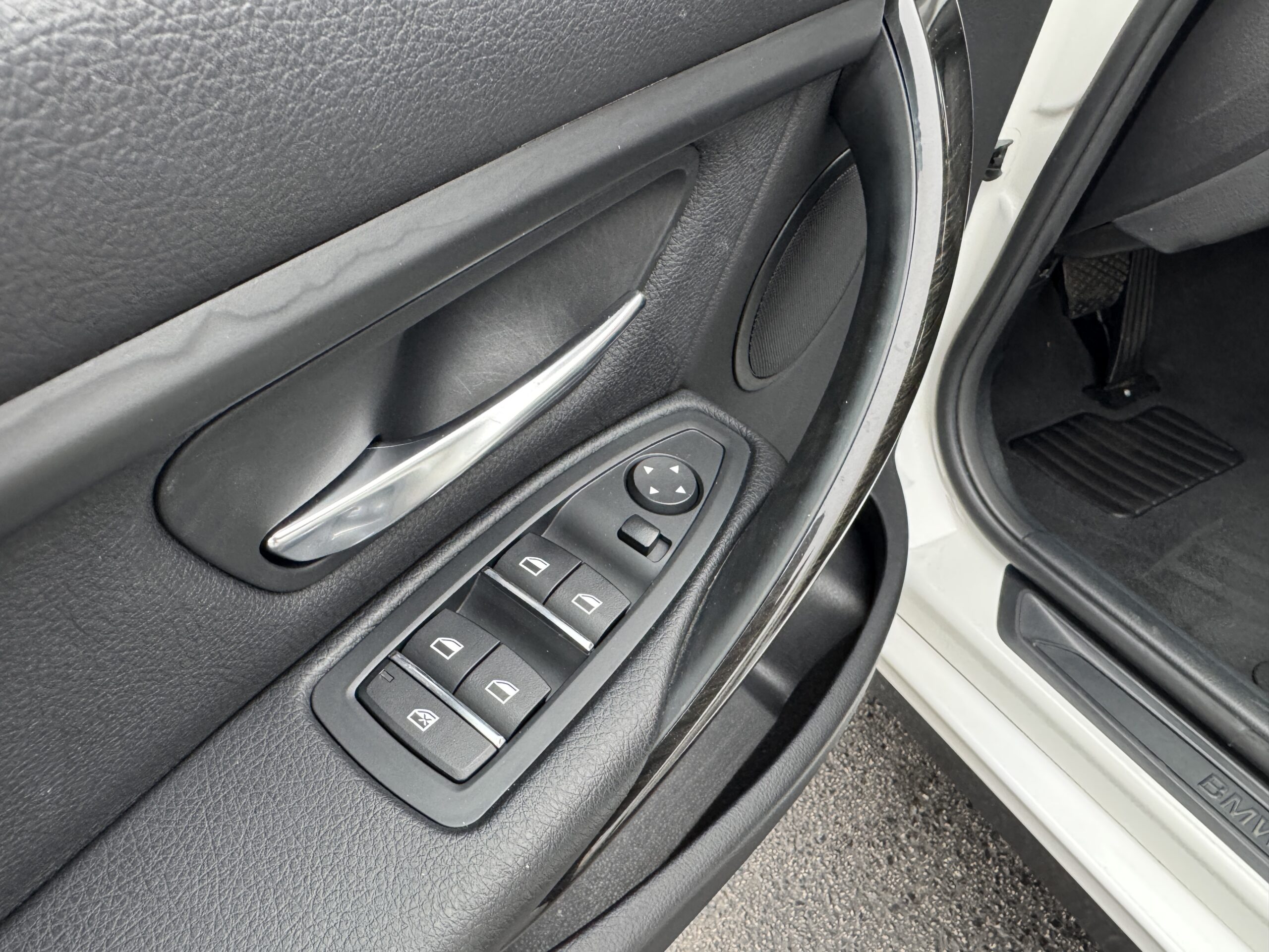 2018 BMW 3 Series 320i - Photo 61