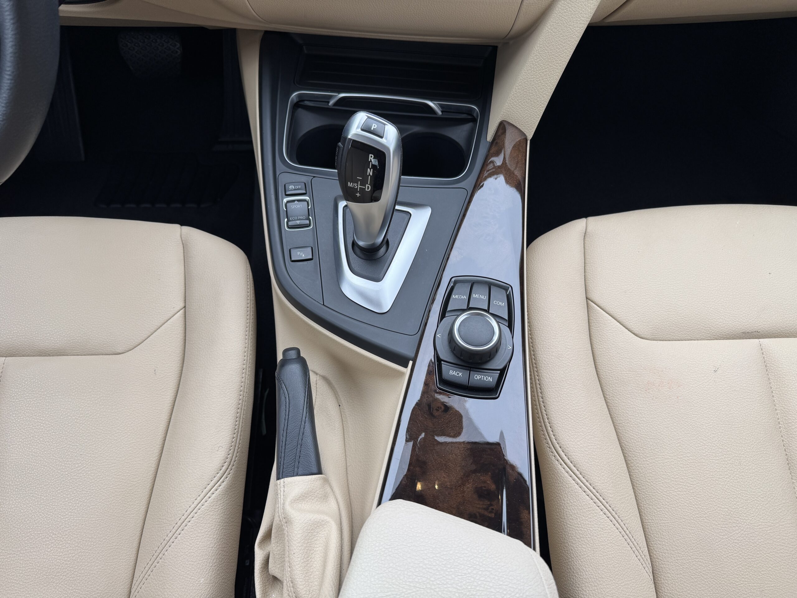 2018 BMW 3 Series 320i - Photo 32