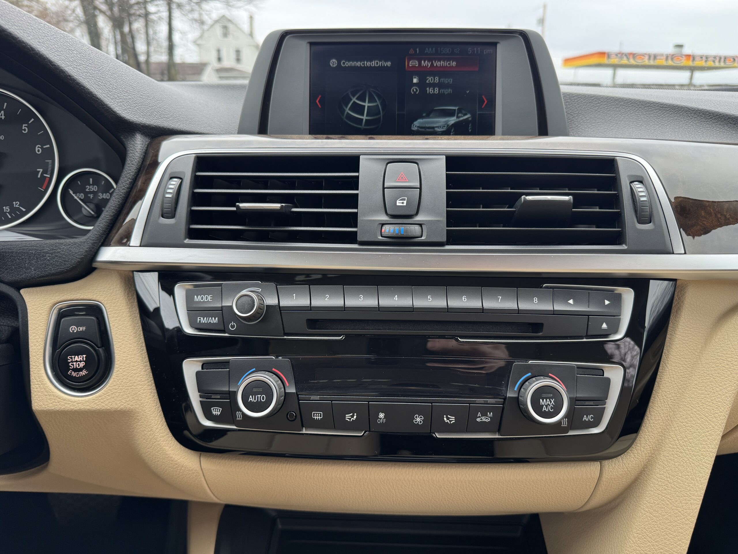 2018 BMW 3 Series 320i - Photo 31