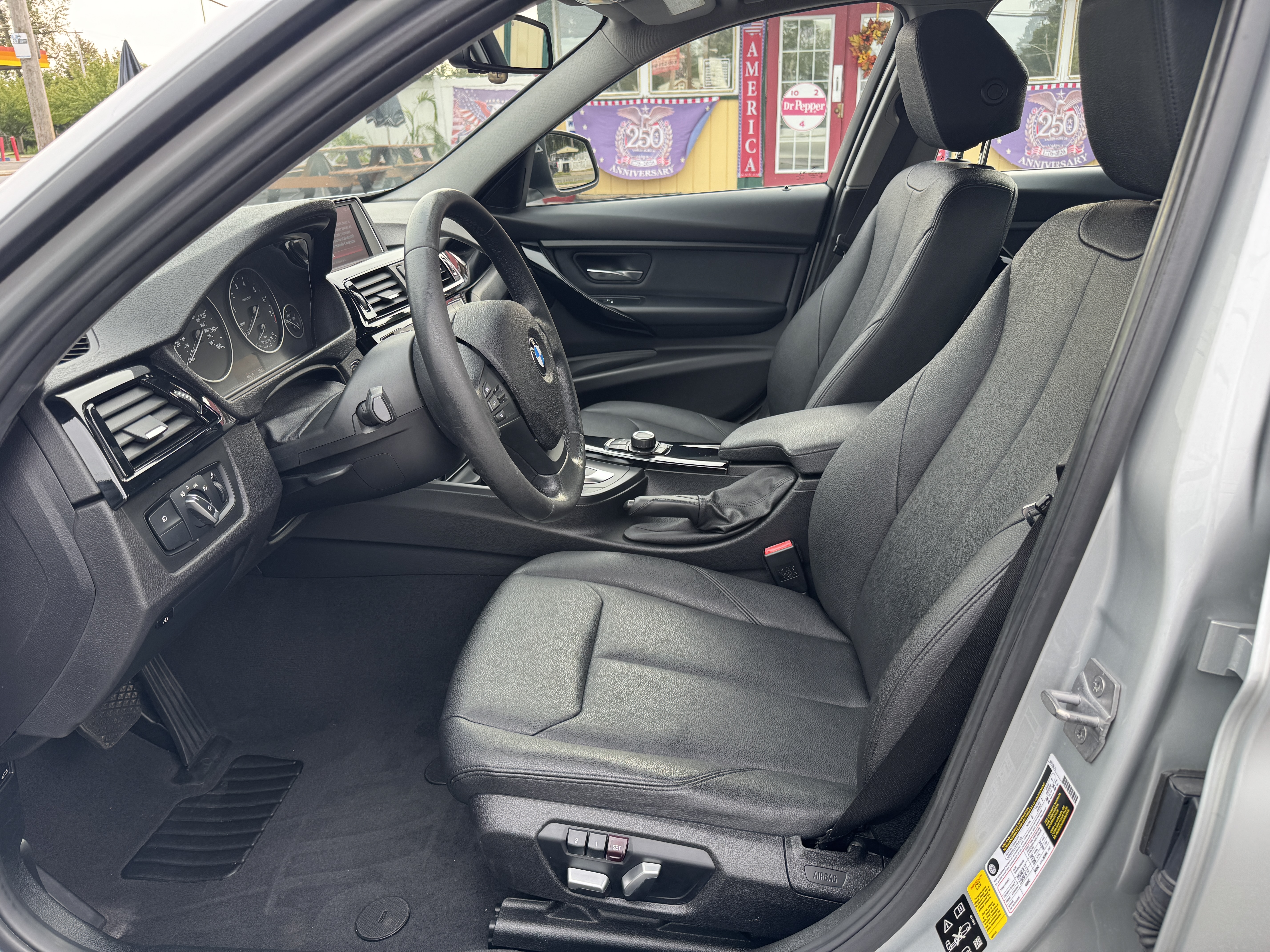2018 BMW 3 Series 320i - Photo 104