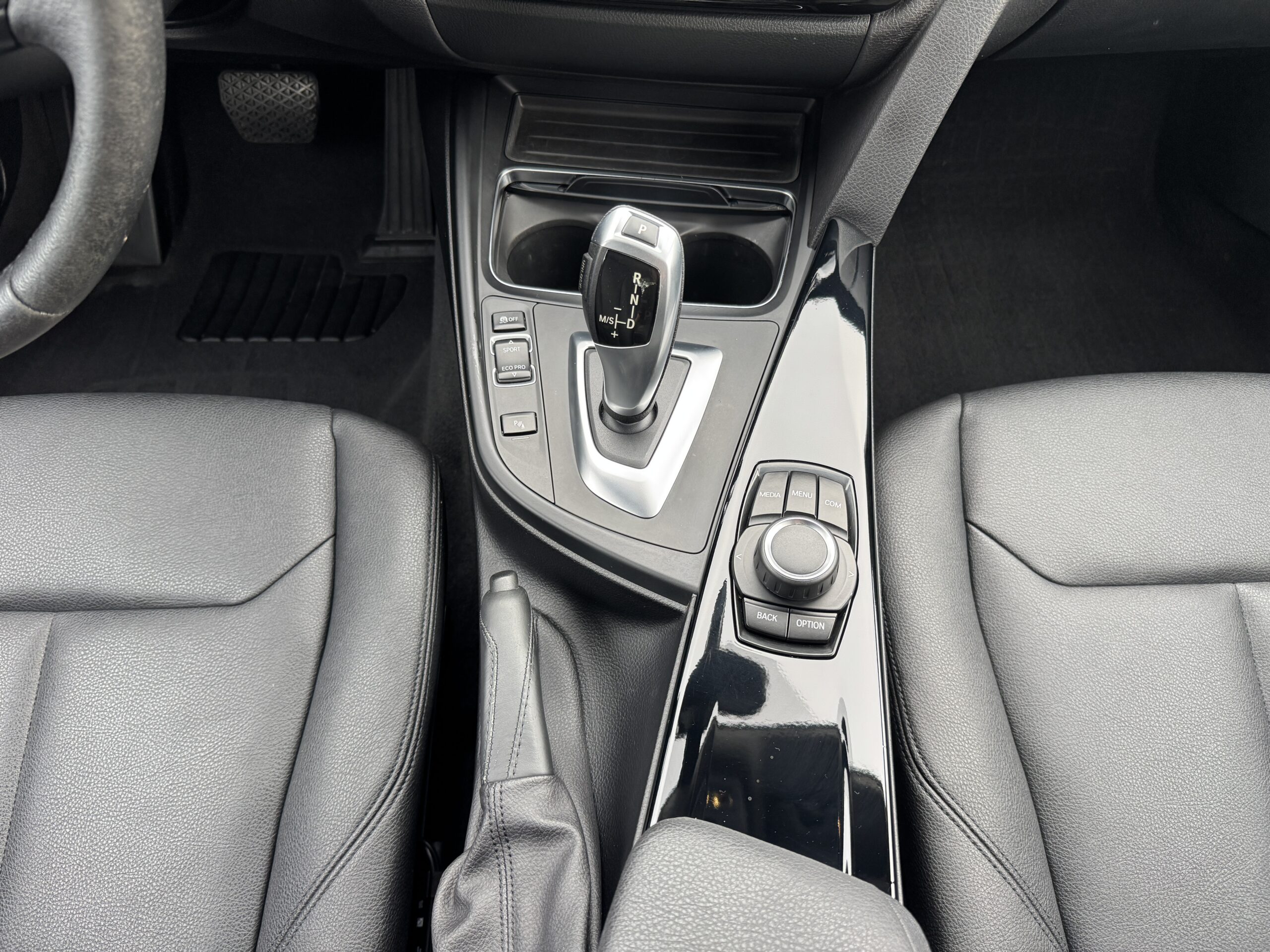 2018 BMW 3 Series 320i - Photo 43