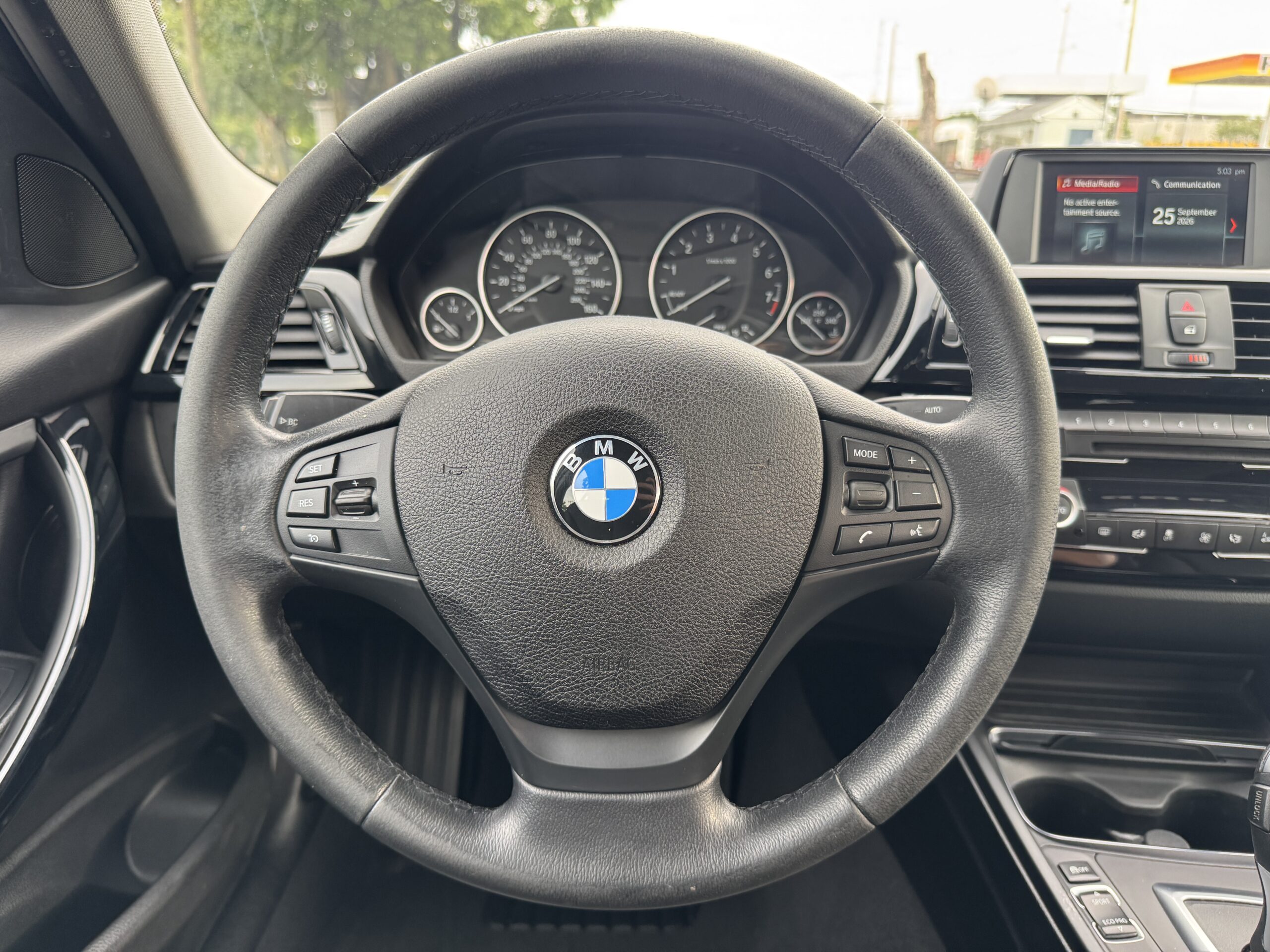 2018 BMW 3 Series 320i - Photo 46