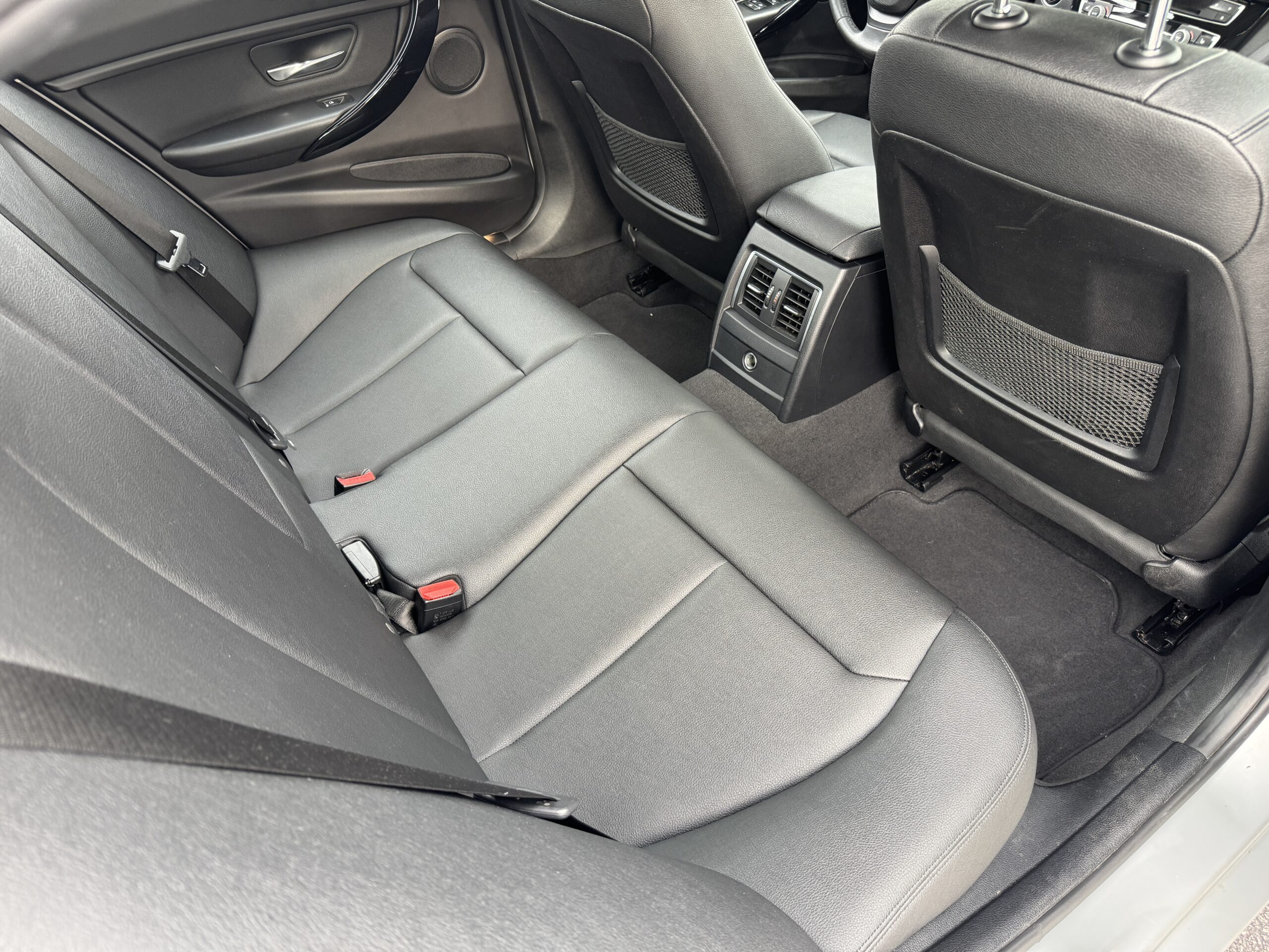 2018 BMW 3 Series 320i - Photo 53