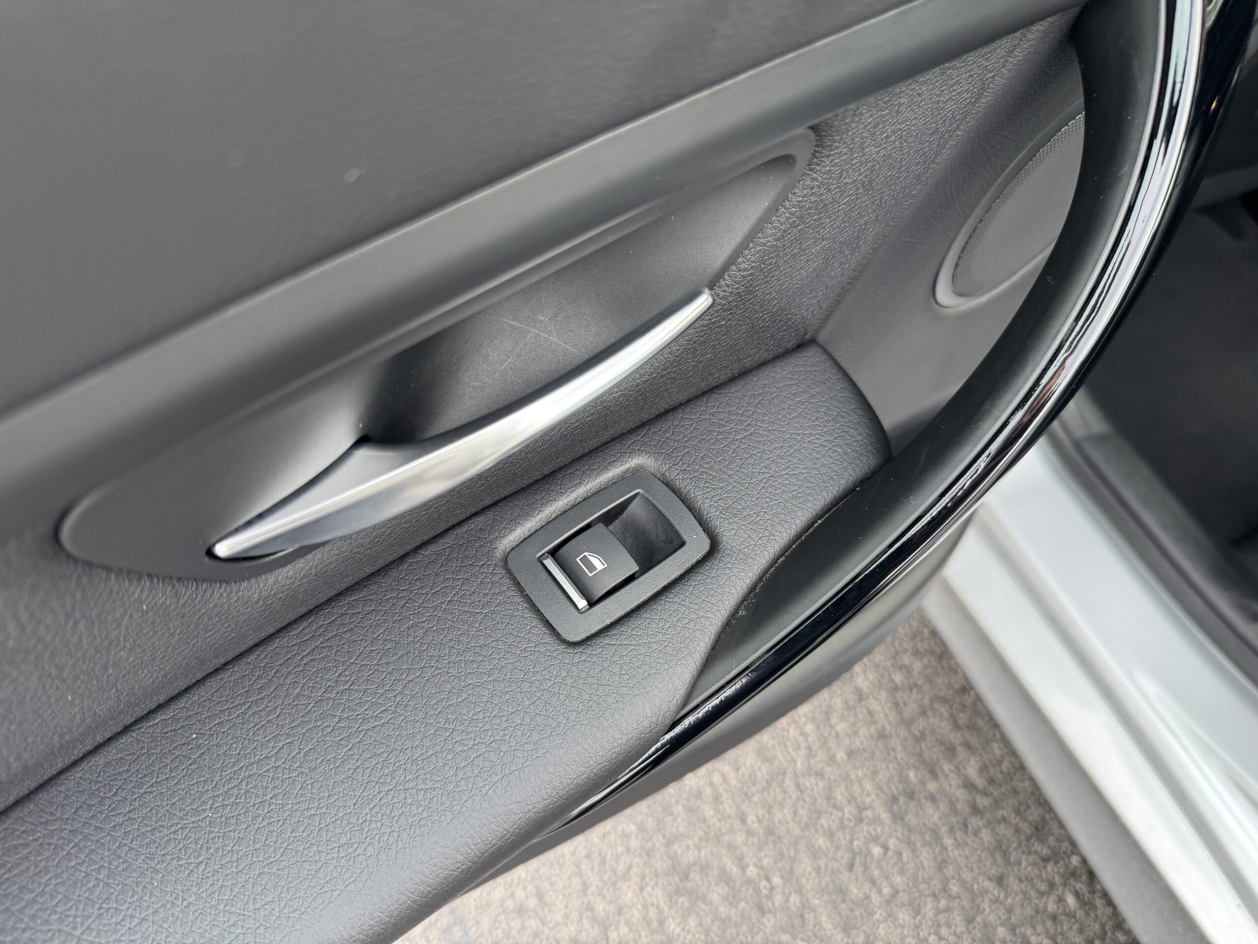 2018 BMW 3 Series 320i - Photo 65